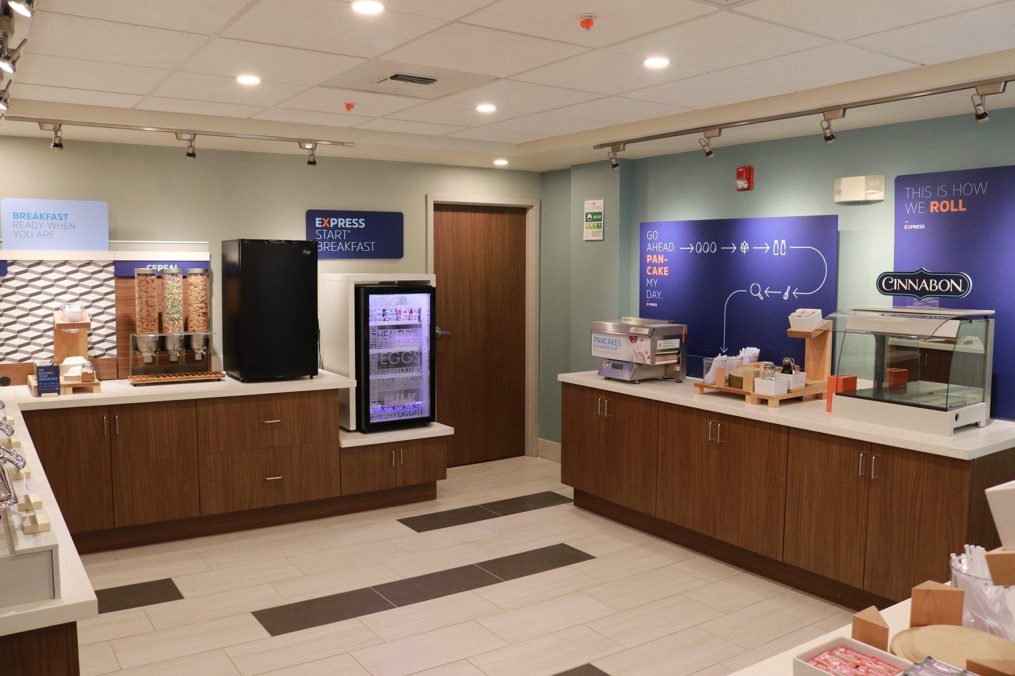 Holiday Inn Express Seattle - Sea-Tac Airport By Ihg SeaTac Ngoại thất bức ảnh